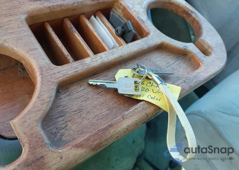 1985 Chevrolet G20 z USA, uszkodzony, nr VIN 1GBEG25H7F7211177